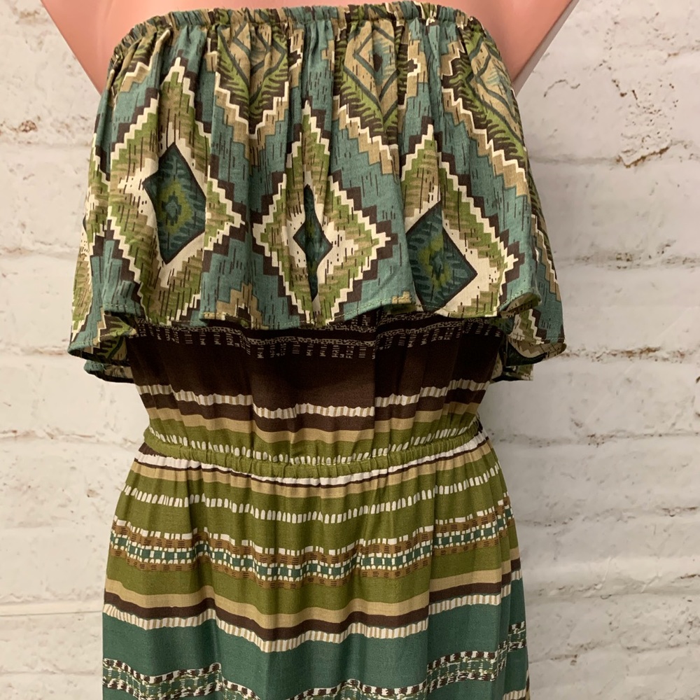 Dress - Picture 3 of 6